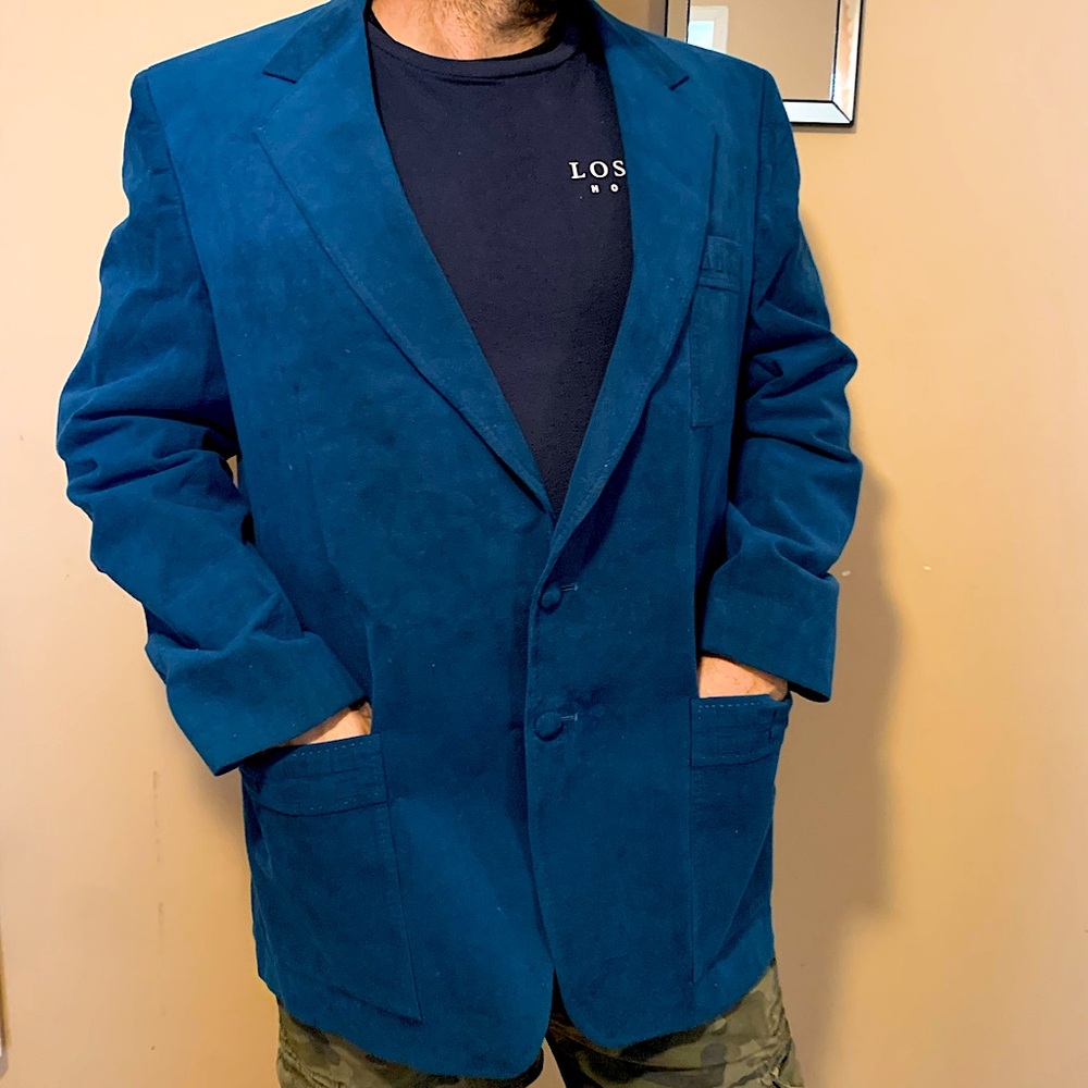 Le Baron California Clothing made & tailored in Las Vegas blue suede suit blazer